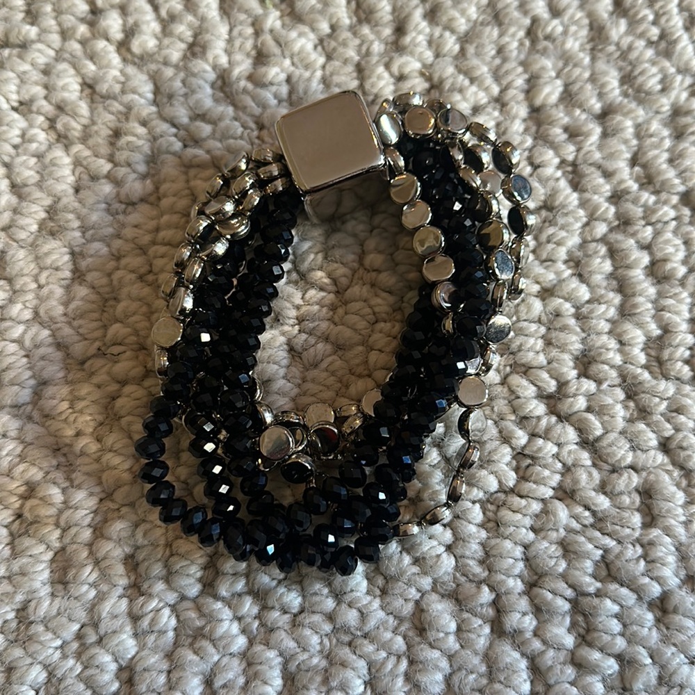 Decorative bracelet